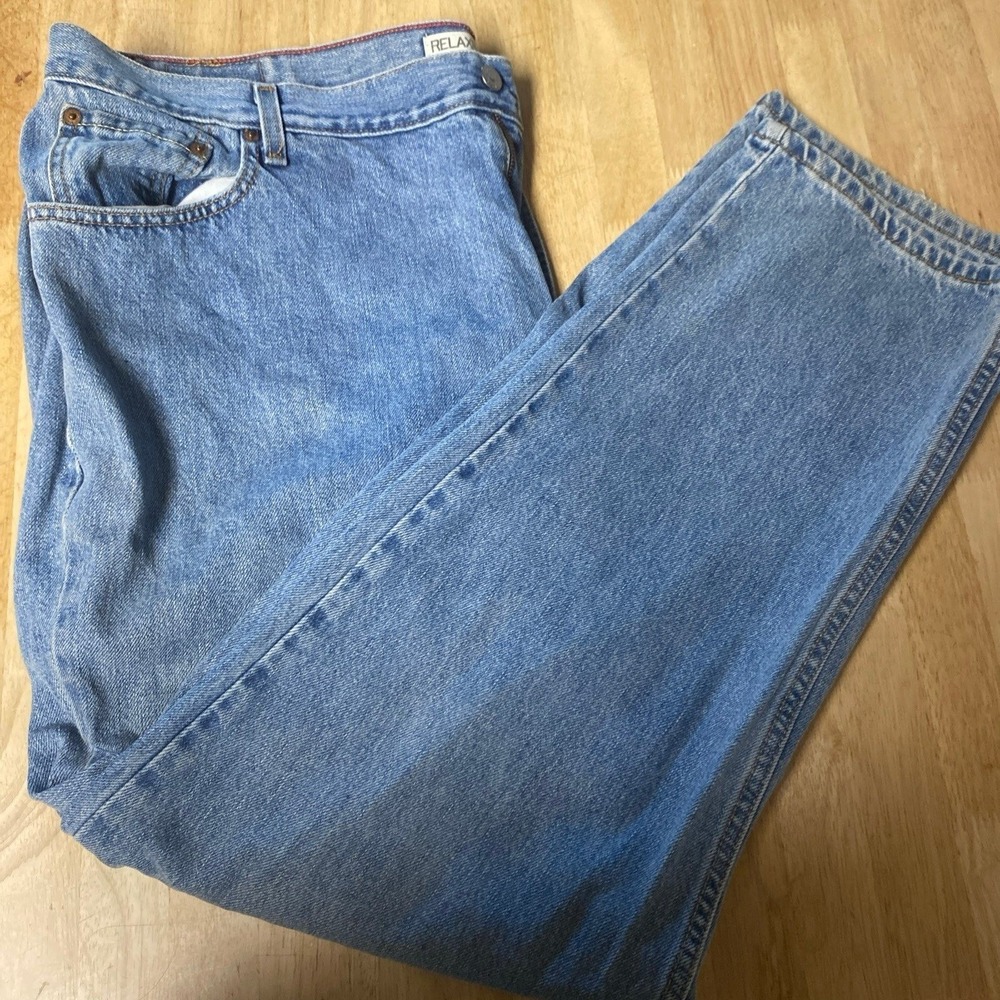 Vintage Levi's 550 Jeans Women 24 M Y2K Relaxed Fit Tapered Leg Light Wash Denim